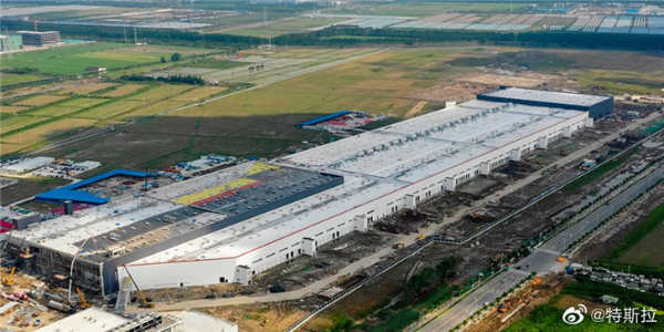 特斯拉上海超级工厂取得首张综合验收合格证
